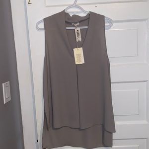 ARITZIA- BNWT- Wilfred brand. “Nuit blouse” in Ashen colour. Size medium.